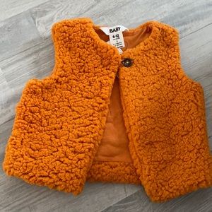 ❤️3/$30- Cotton On kids, vest
